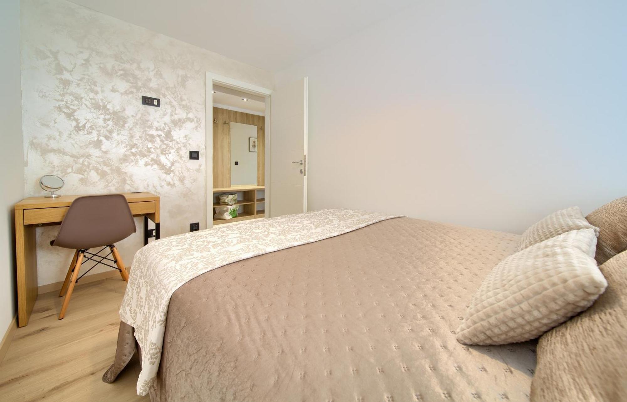Apartments Sinisa - 크르크 객실 사진