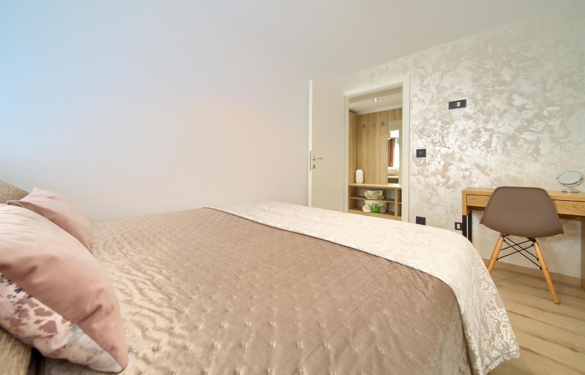 Apartments Sinisa - 크르크 객실 사진
